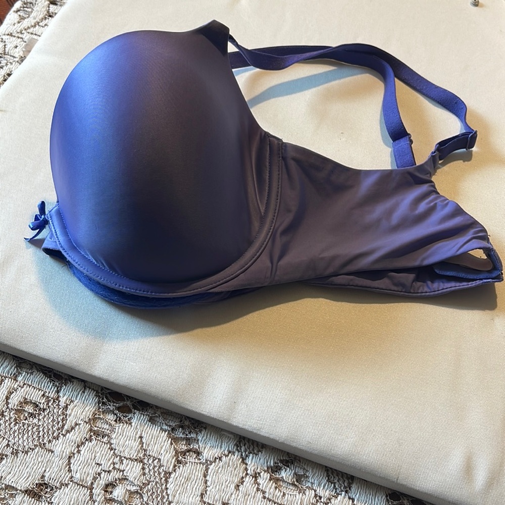 34DD  victoria secret